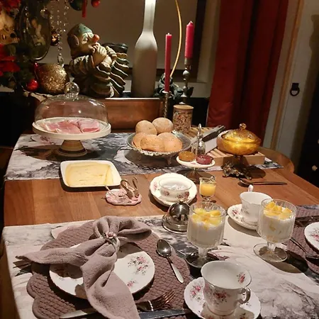 In Lace Bed & Breakfast Bruggy
